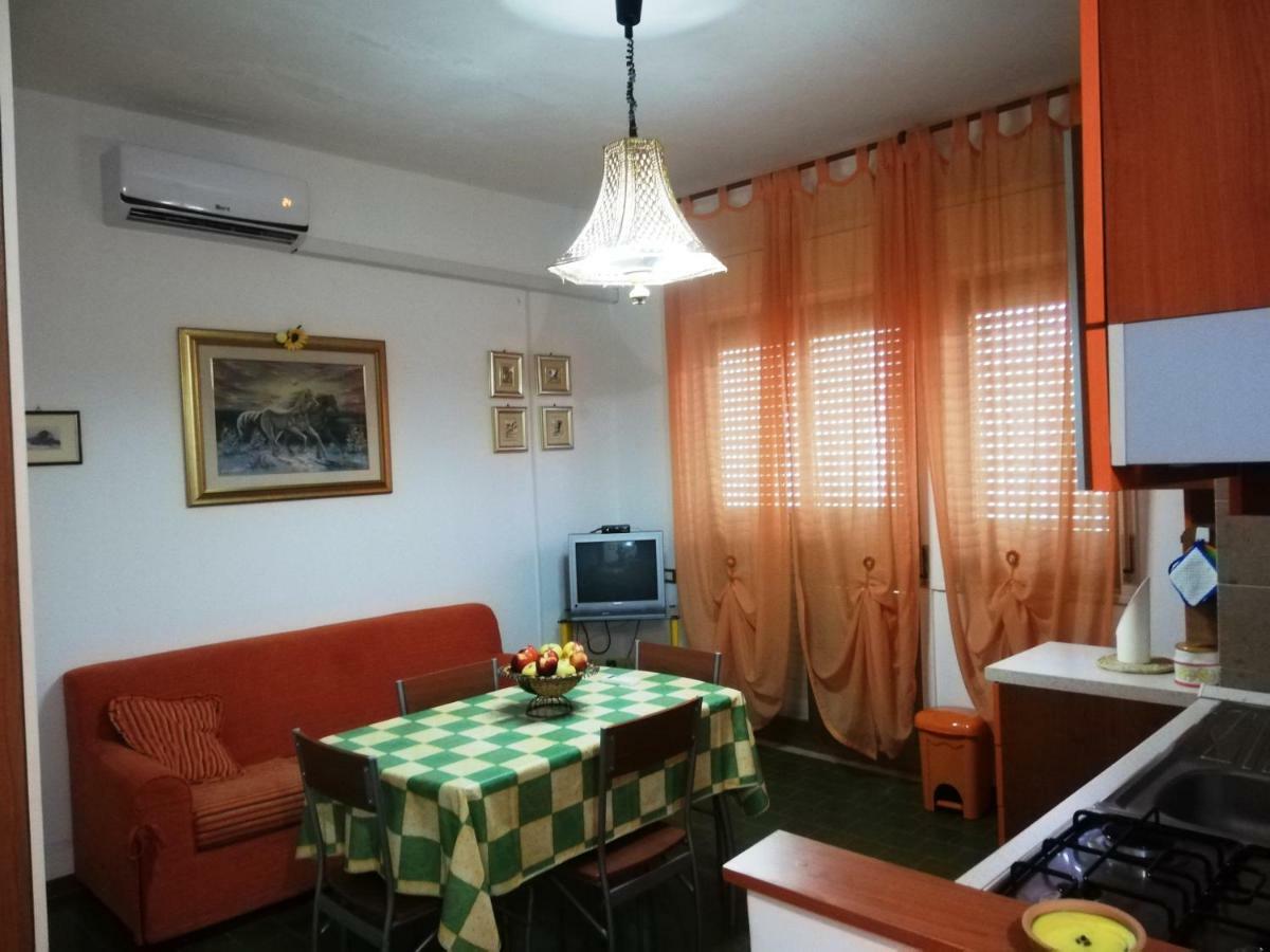 Appartamento Ginepri ลาเมเซ แตร์เม ภายนอก รูปภาพ