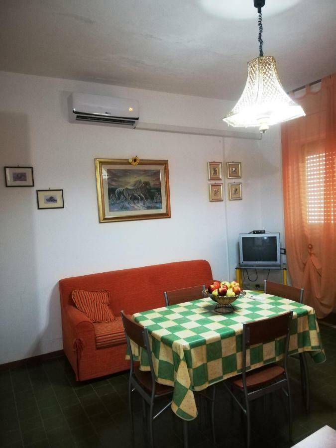 Appartamento Ginepri ลาเมเซ แตร์เม ภายนอก รูปภาพ